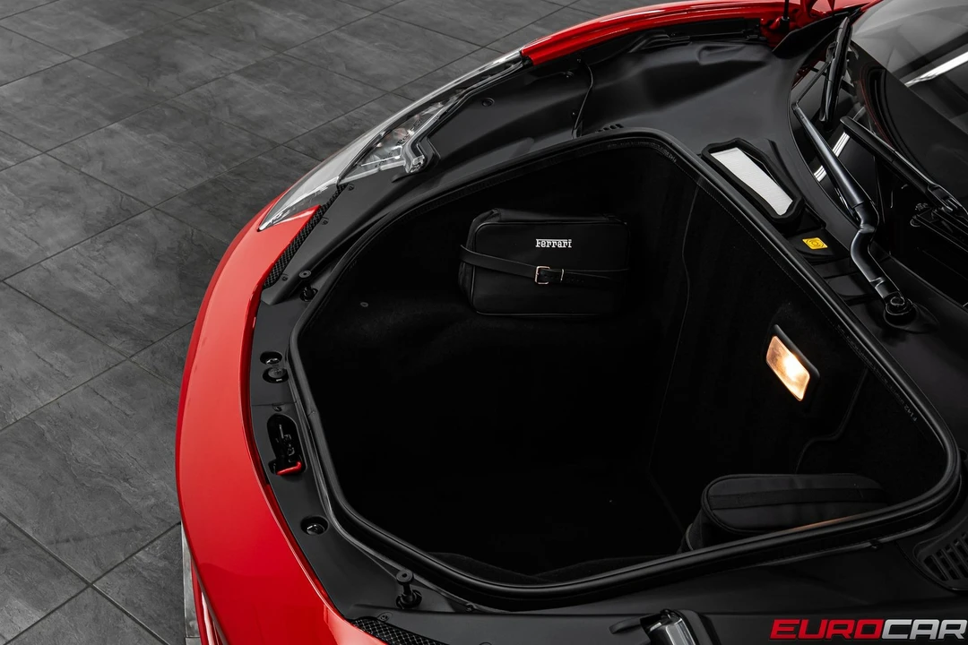 2015 Ferrari 458 Italia - Image 10 of 31