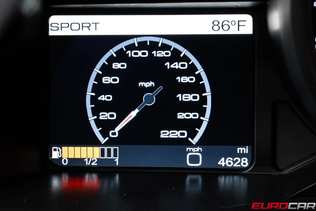 2015 Ferrari 458 Italia - Image 28 of 31
