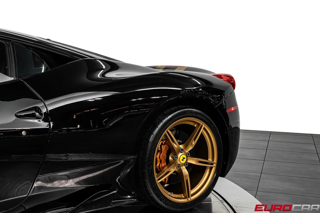 2015 Ferrari 458 Italia - Image 17 of 31