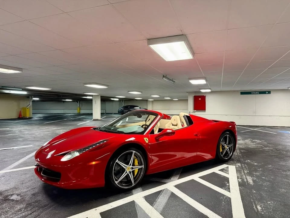 2015 Ferrari 458 Italia - Image 12 of 20