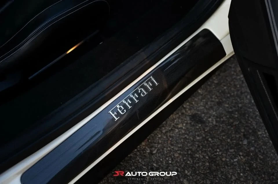 2015 Ferrari 458 Italia - Image 17 of 19