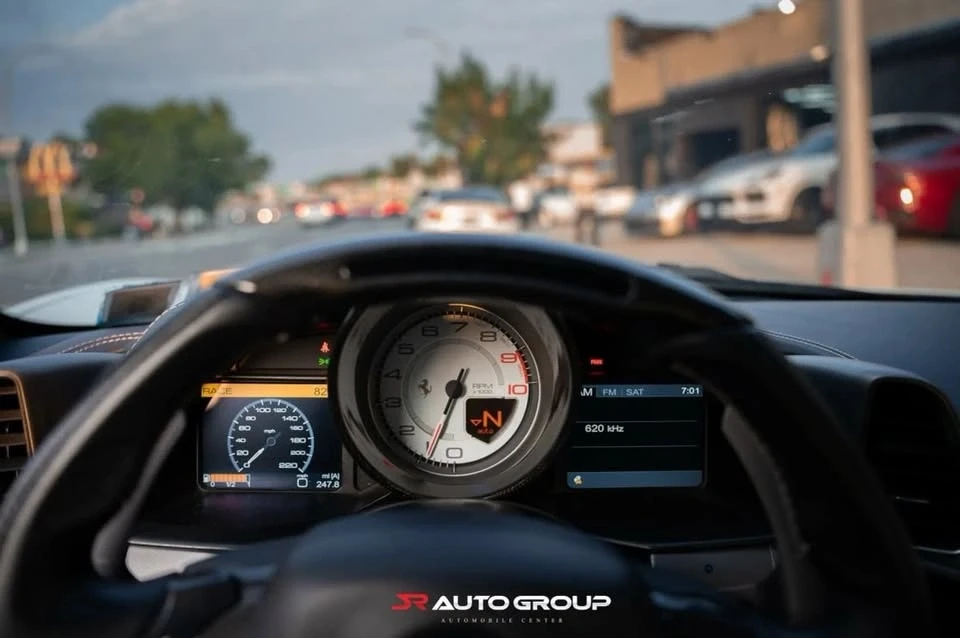 2015 Ferrari 458 Italia - Image 16 of 19
