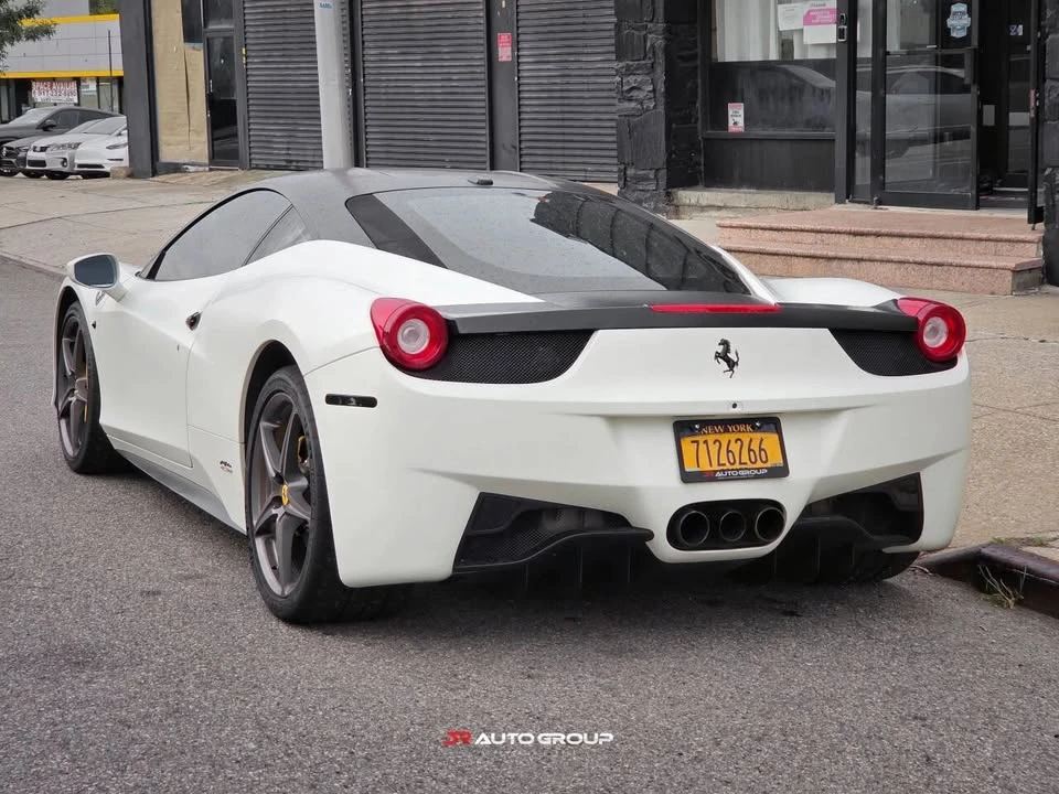 2015 Ferrari 458 Italia - Image 10 of 20