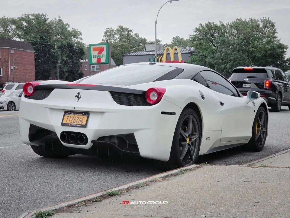 2015 Ferrari 458 Italia - Image 8 of 20
