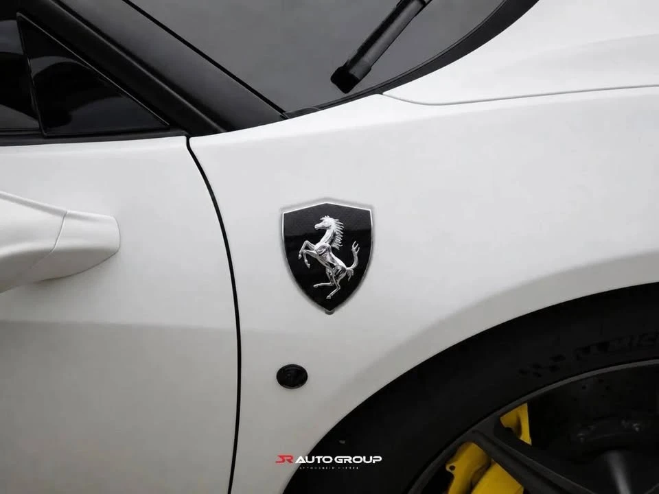 2015 Ferrari 458 Italia - Image 17 of 20