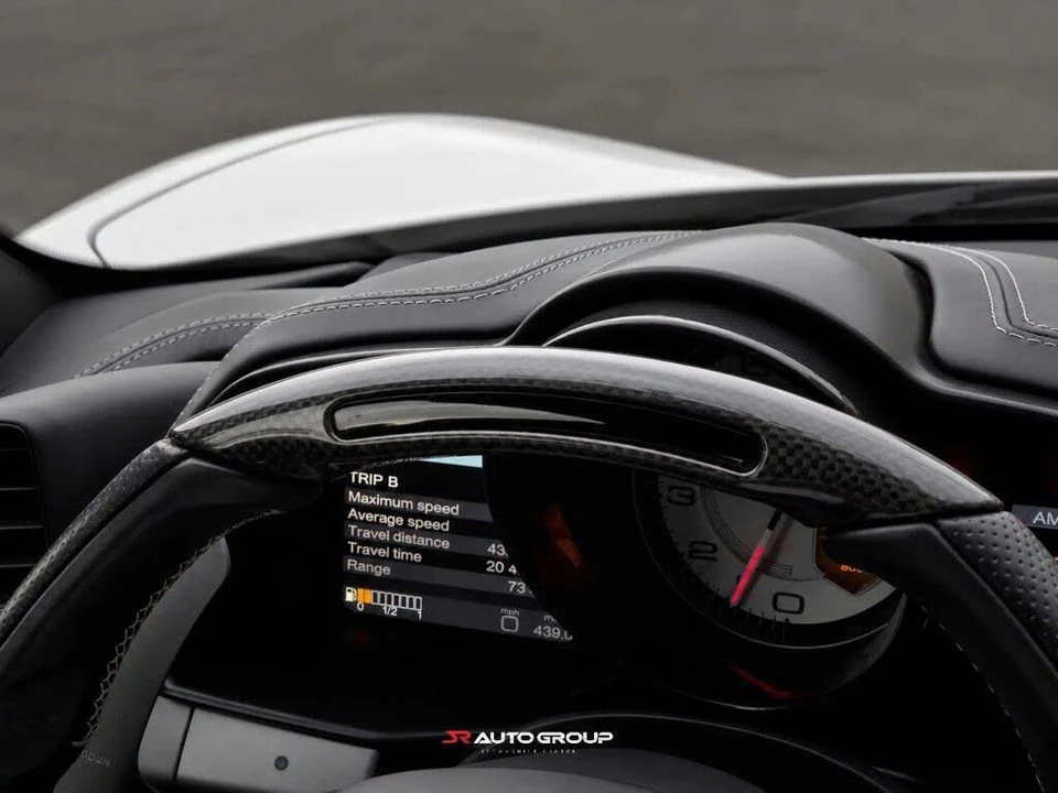 2015 Ferrari 458 Italia - Image 28 of 31