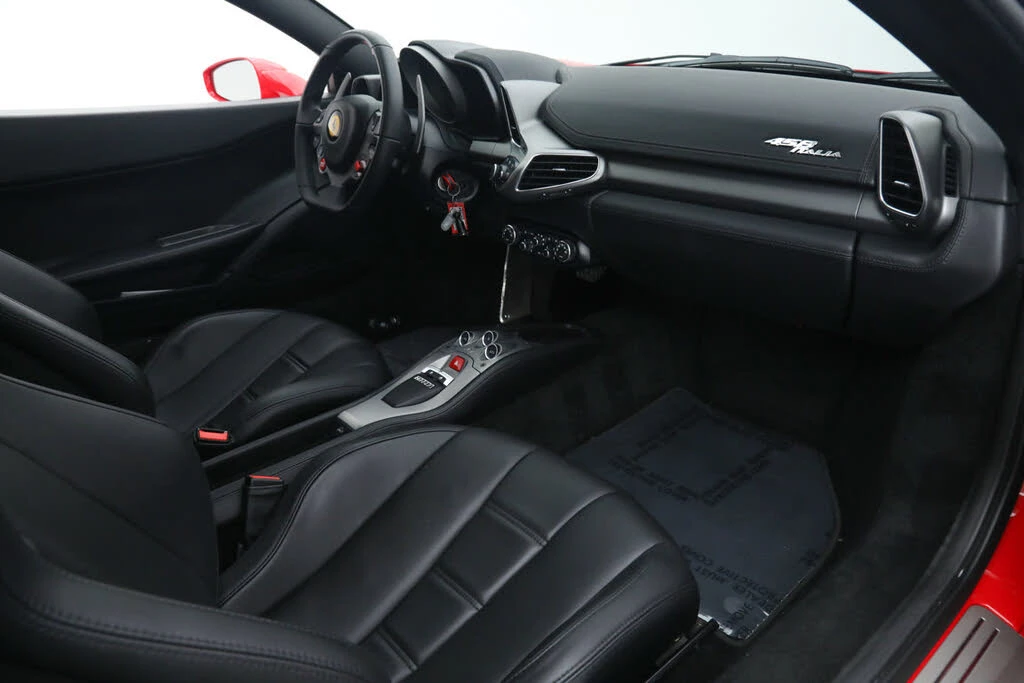 2015 Ferrari 458 Italia - Image 19 of 31