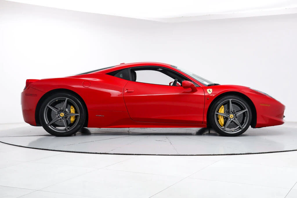 2015 Ferrari 458 Italia - Image 9 of 31