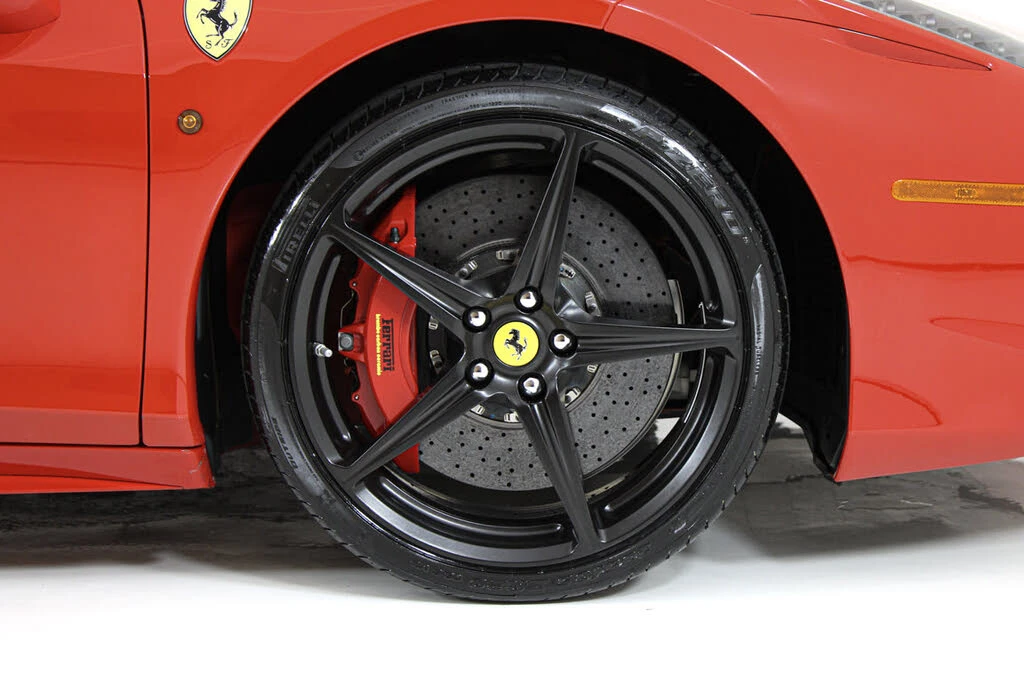 2015 Ferrari 458 Italia - Image 15 of 31