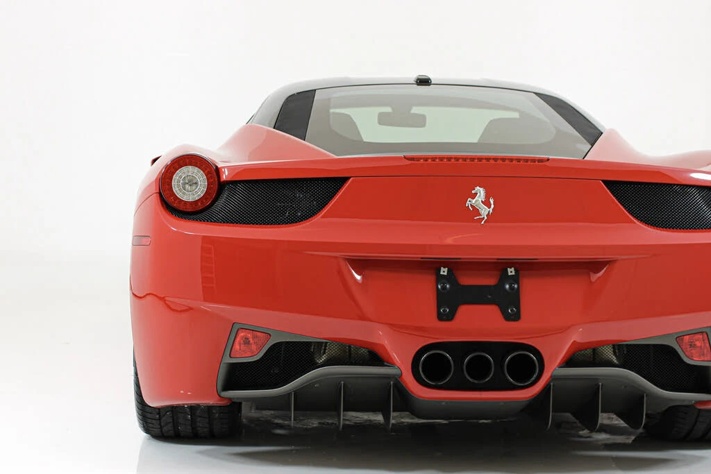 2015 Ferrari 458 Italia - Image 16 of 31