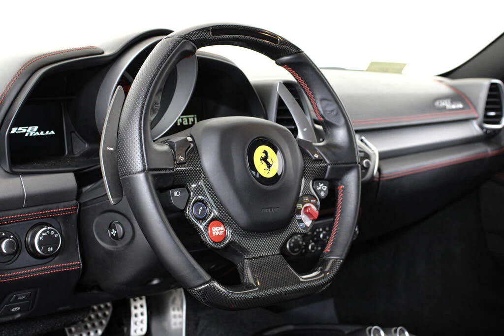 2015 Ferrari 458 Italia - Image 29 of 31