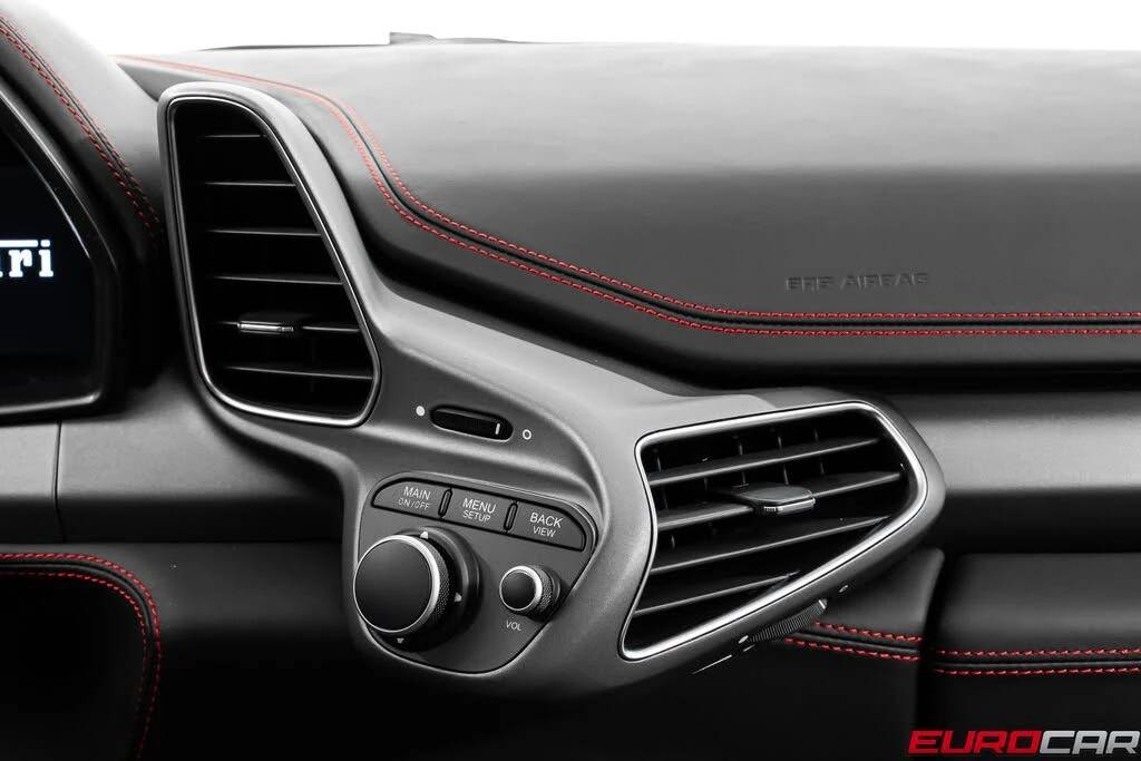 2015 Ferrari 458 Italia - Image 30 of 31