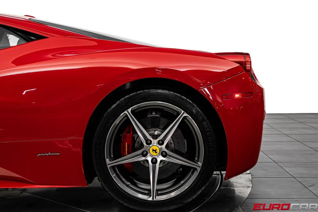 2015 Ferrari 458 Italia - Image 16 of 31