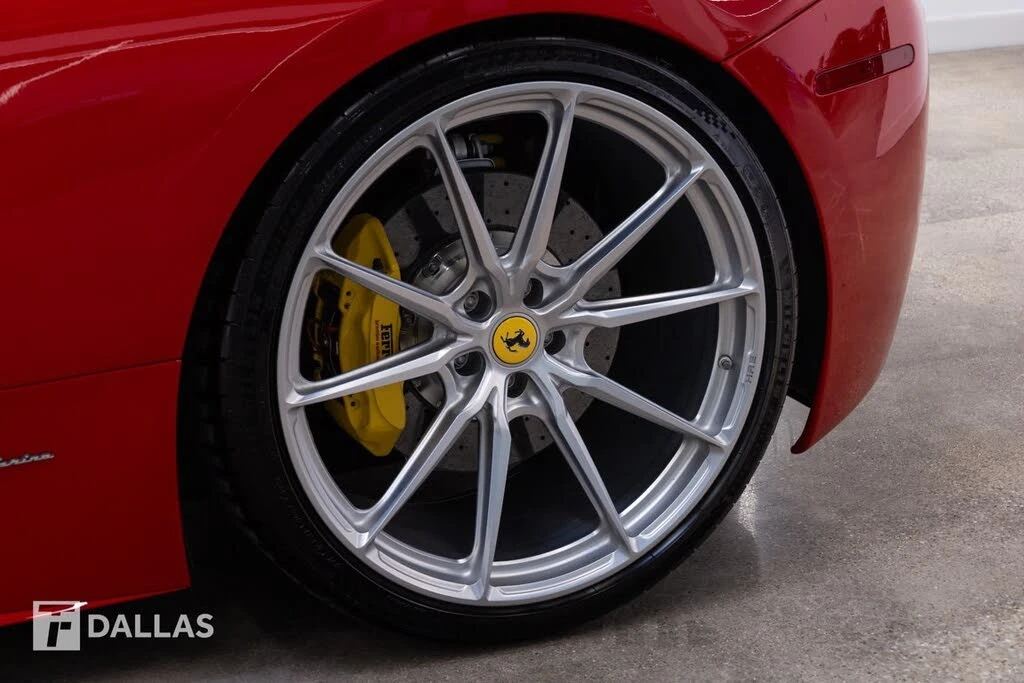 2015 Ferrari 458 Italia - Image 5 of 31