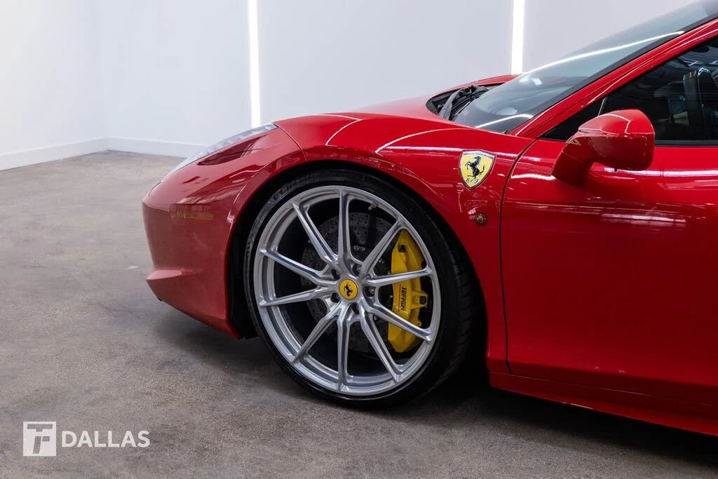 2015 Ferrari 458 Italia - Image 2 of 31