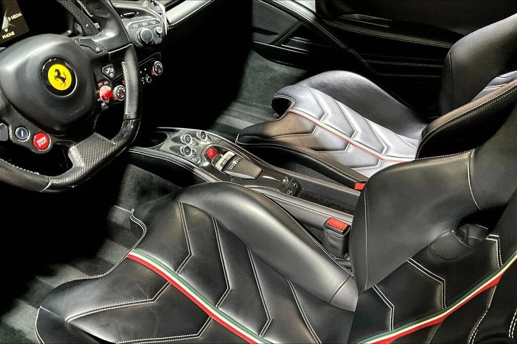 2015 Ferrari 458 Italia - Image 16 of 30