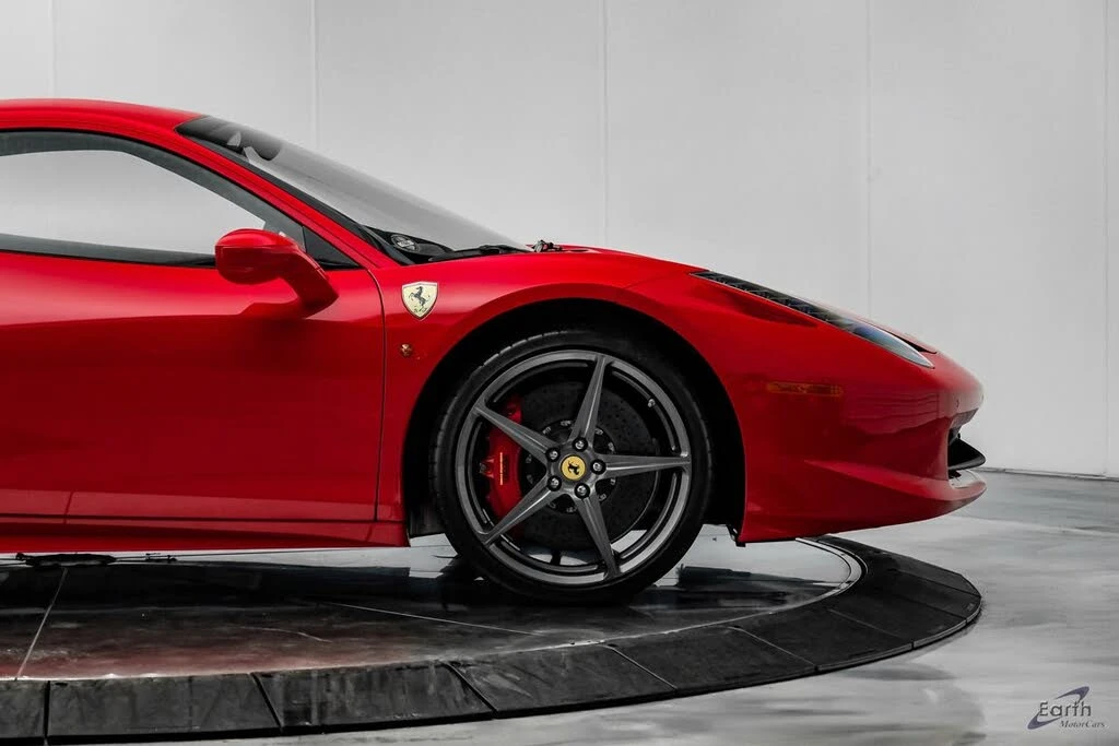2015 Ferrari 458 Italia - Image 28 of 31
