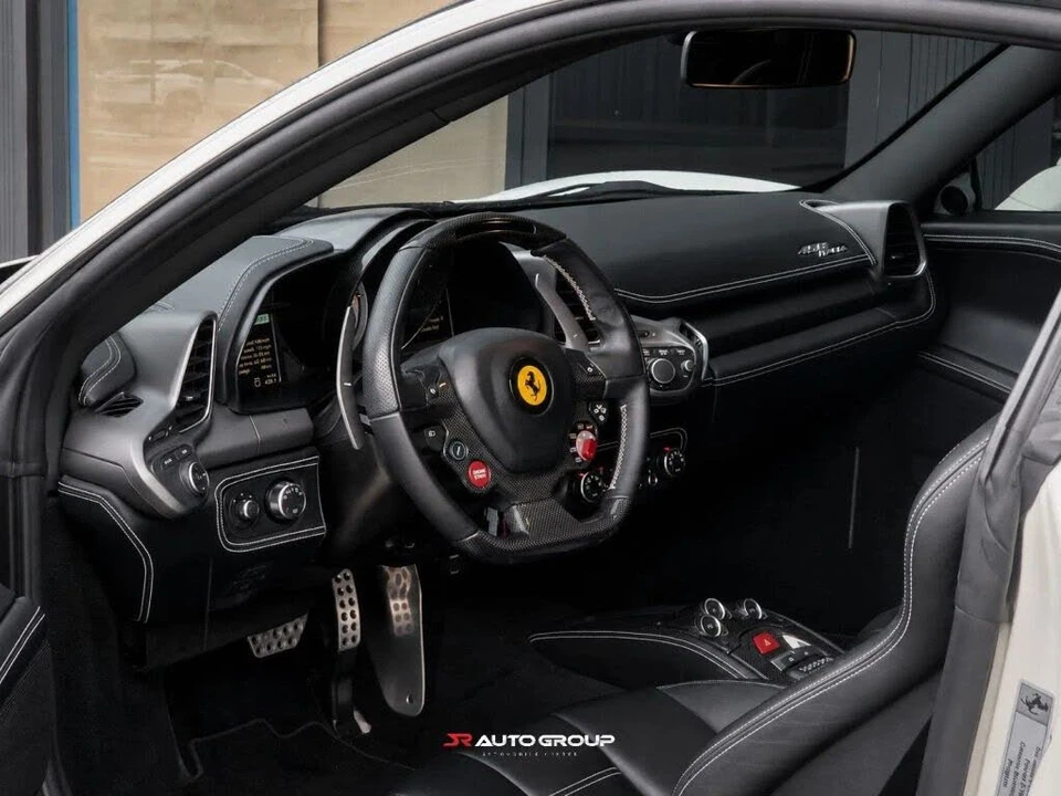 2015 Ferrari 458 Italia - Image 22 of 31