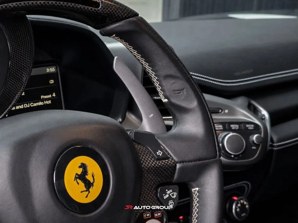 2015 Ferrari 458 Italia - Image 27 of 31