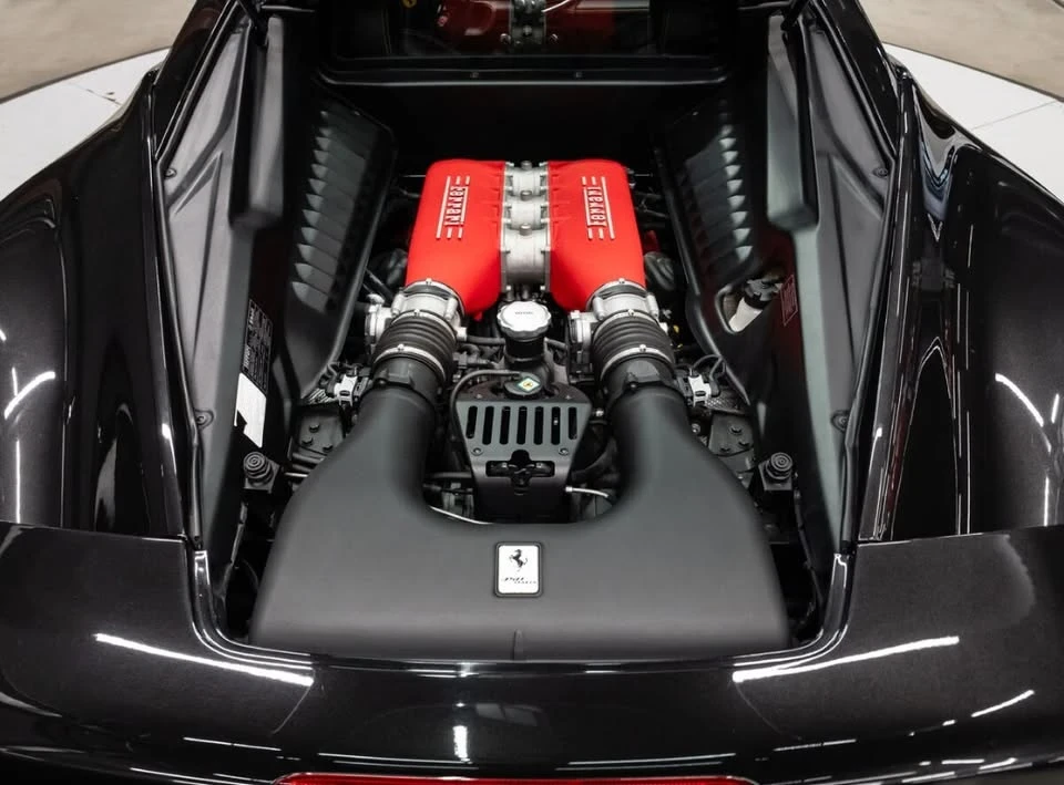 2015 Ferrari 458 Italia - Image 8 of 8