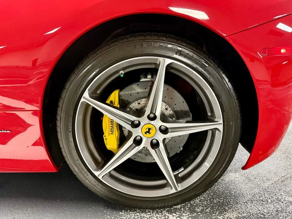 2015 Ferrari 458 Spider - Image 14 of 31