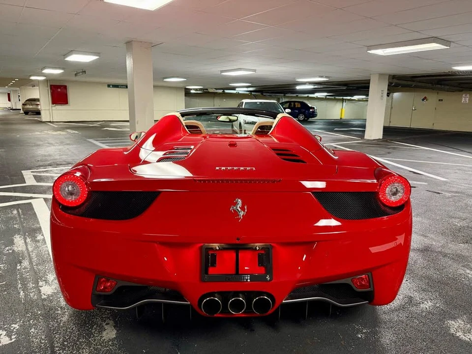 2015 Ferrari 458 Spider - Image 10 of 31