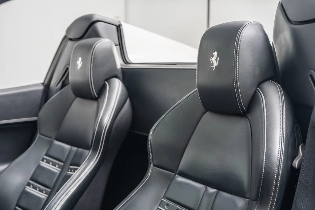 2015 Ferrari 458 Spider - Image 26 of 31