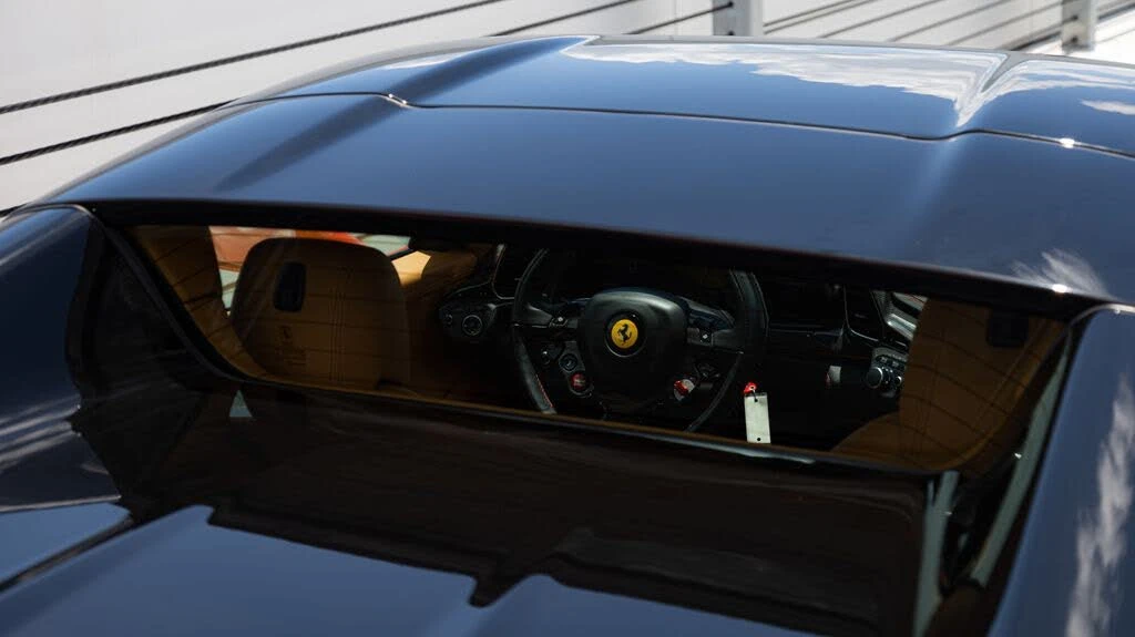 2015 Ferrari 458 Spider - Image 16 of 31