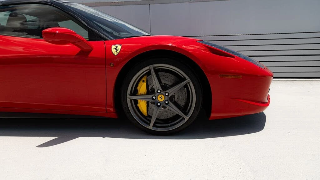 2015 Ferrari 458 Spider - Image 4 of 31
