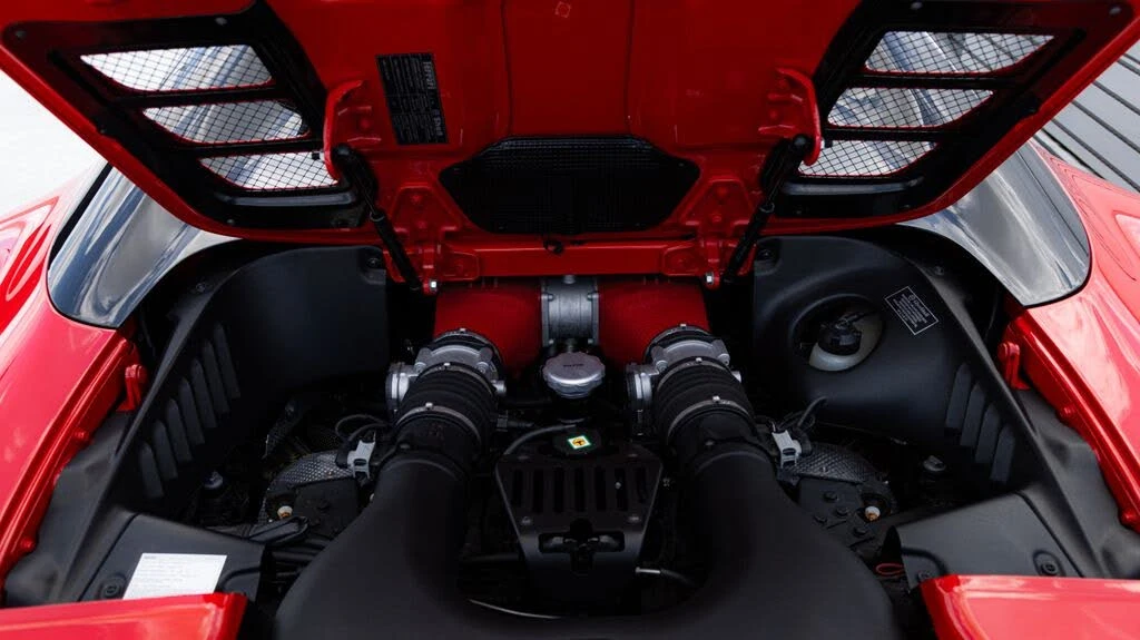 2015 Ferrari 458 Spider - Image 25 of 31
