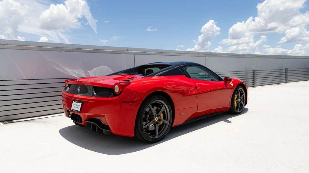 2015 Ferrari 458 Spider - Image 13 of 31