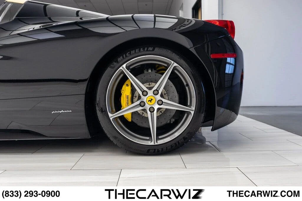 2015 Ferrari 458 Spider - Image 16 of 31