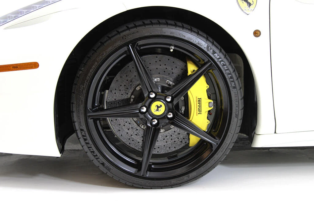 2015 Ferrari 458 Spider - Image 21 of 31