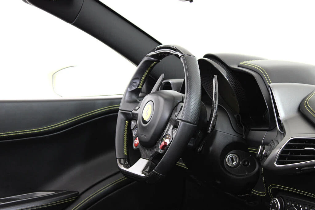2015 Ferrari 458 Spider - Image 2 of 31
