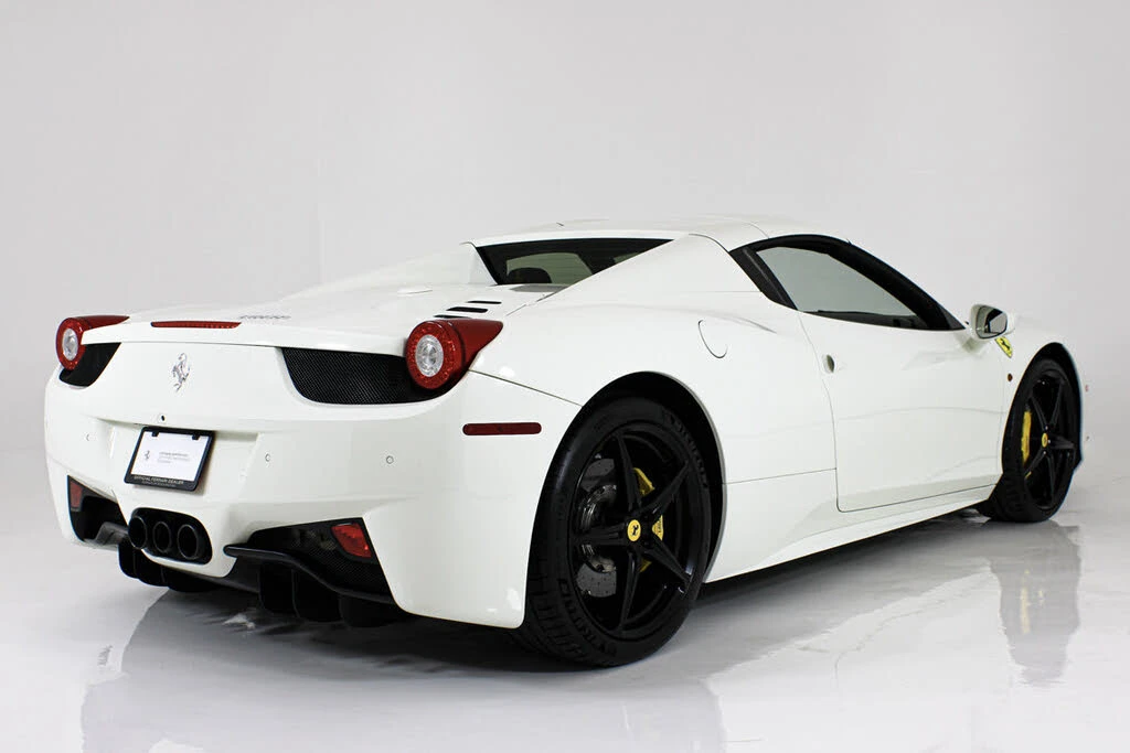 2015 Ferrari 458 Spider - Image 11 of 31