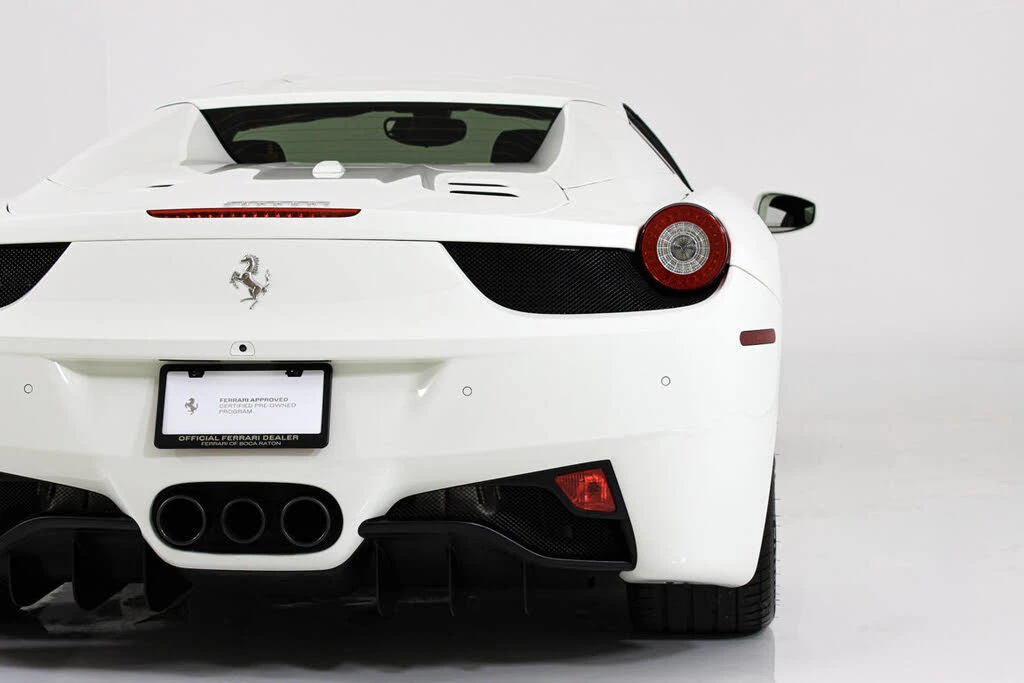 2015 Ferrari 458 Spider - Image 27 of 31