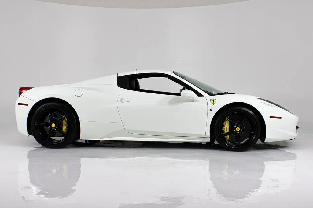 2015 Ferrari 458 Spider - Image 13 of 31