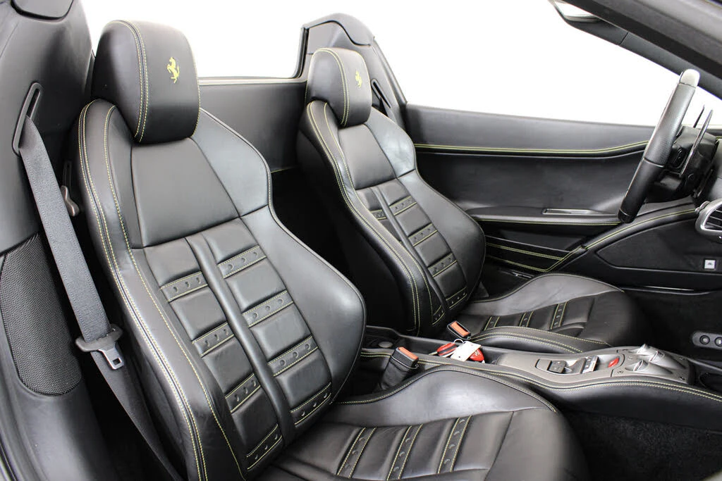 2015 Ferrari 458 Spider - Image 30 of 31