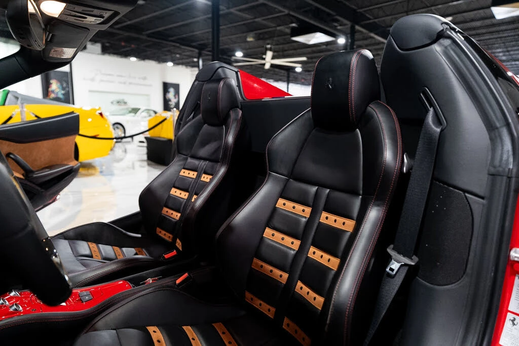 2015 Ferrari 458 Spider - Image 18 of 31