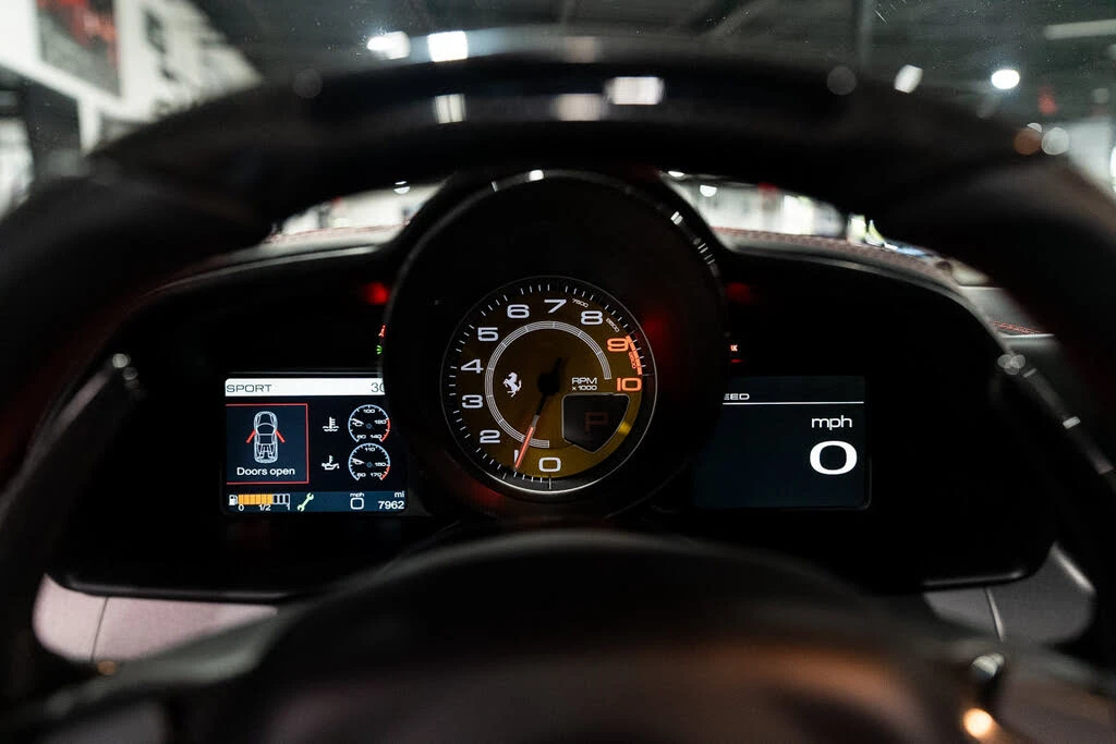 2015 Ferrari 458 Spider - Image 24 of 31