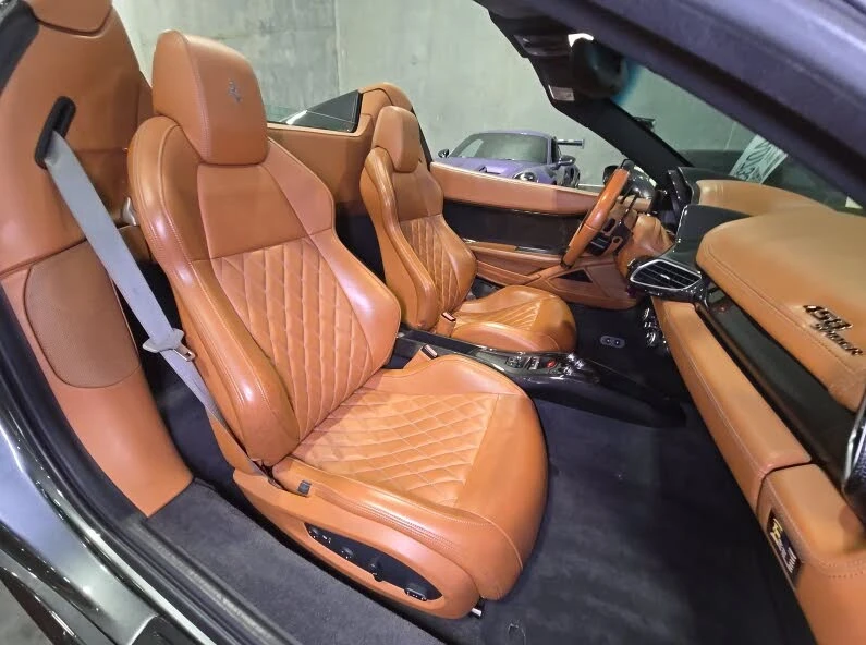 2015 Ferrari 458 Spider - Image 6 of 6