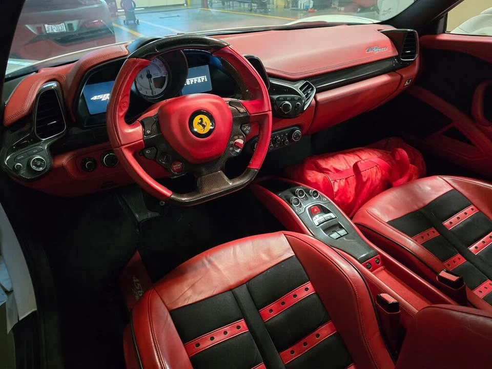 2015 Ferrari 458 Spider - Image 18 of 31