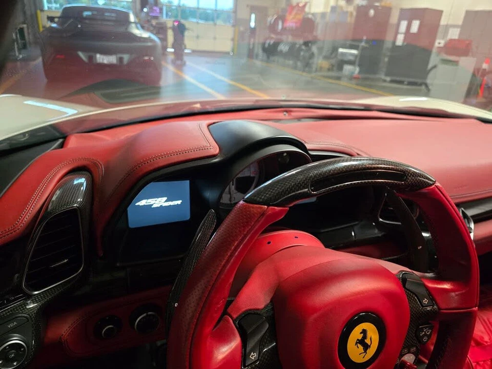 2015 Ferrari 458 Spider - Image 19 of 31