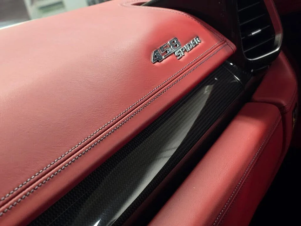 2015 Ferrari 458 Spider - Image 30 of 31