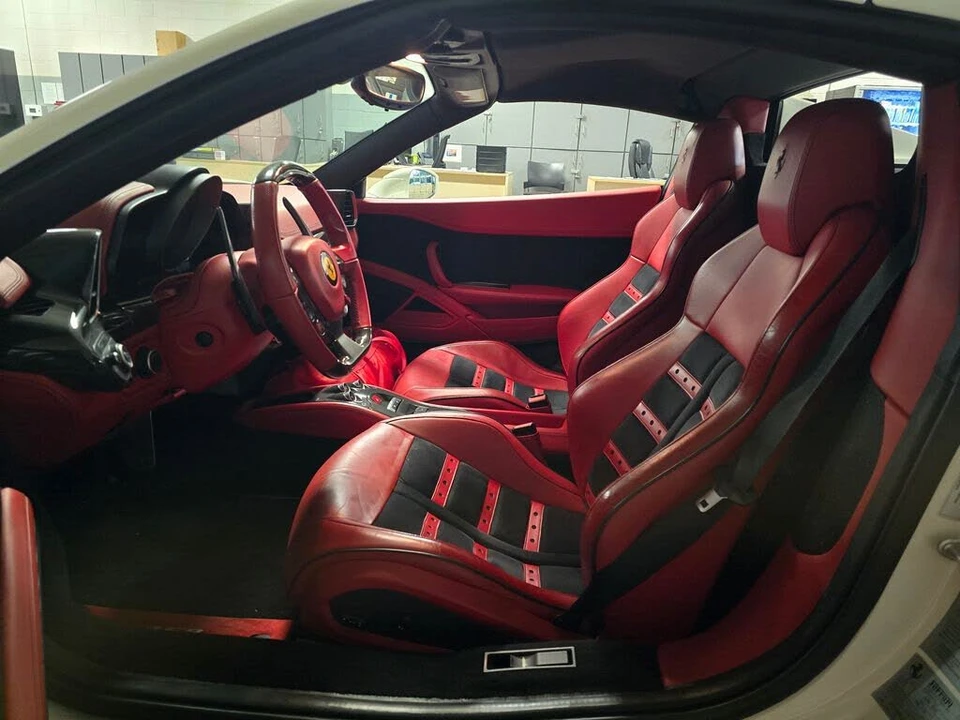 2015 Ferrari 458 Spider - Image 16 of 31