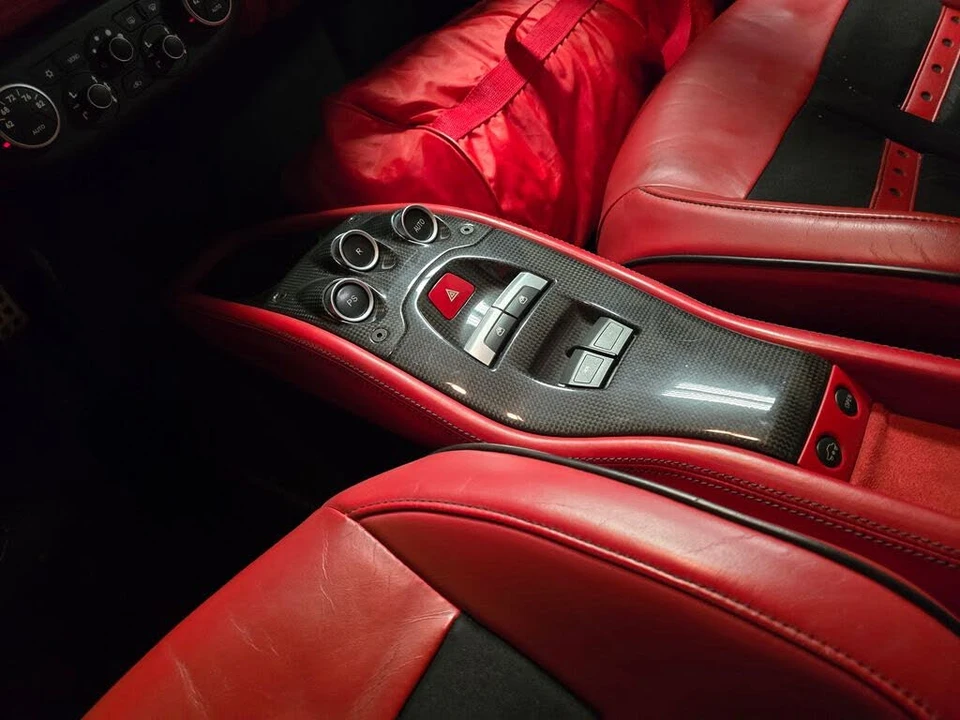 2015 Ferrari 458 Spider - Image 26 of 31