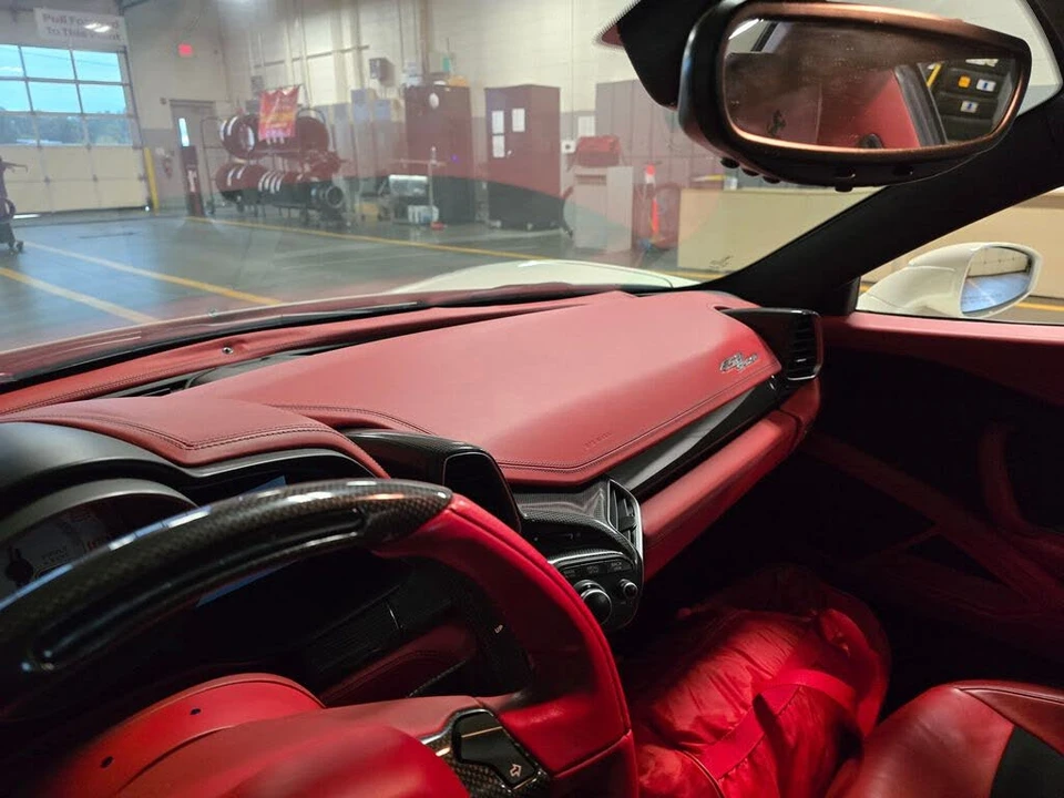 2015 Ferrari 458 Spider - Image 20 of 31