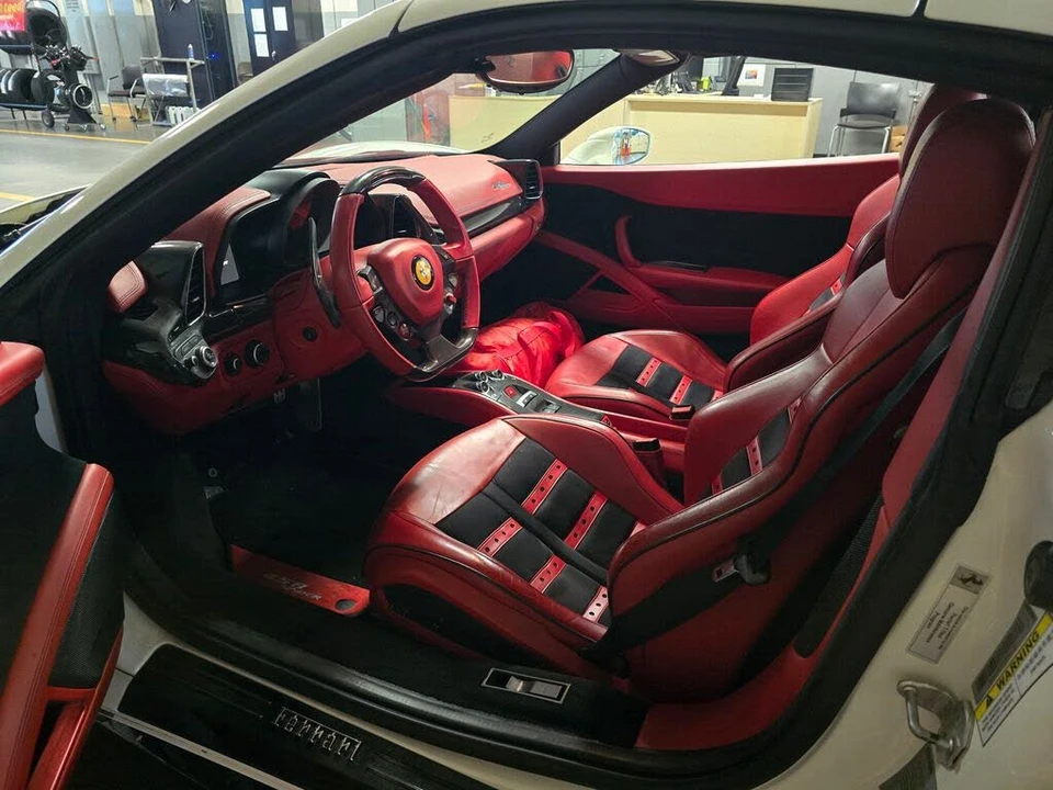 2015 Ferrari 458 Spider - Image 15 of 31