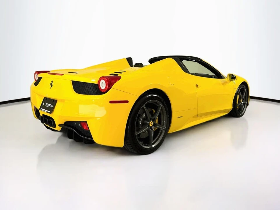 2015 Ferrari 458 Spider - Image 7 of 7