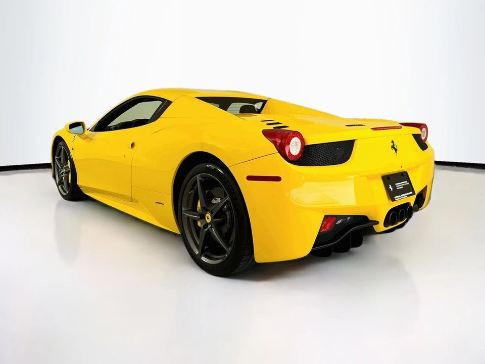2015 Ferrari 458 Spider - Image 5 of 7